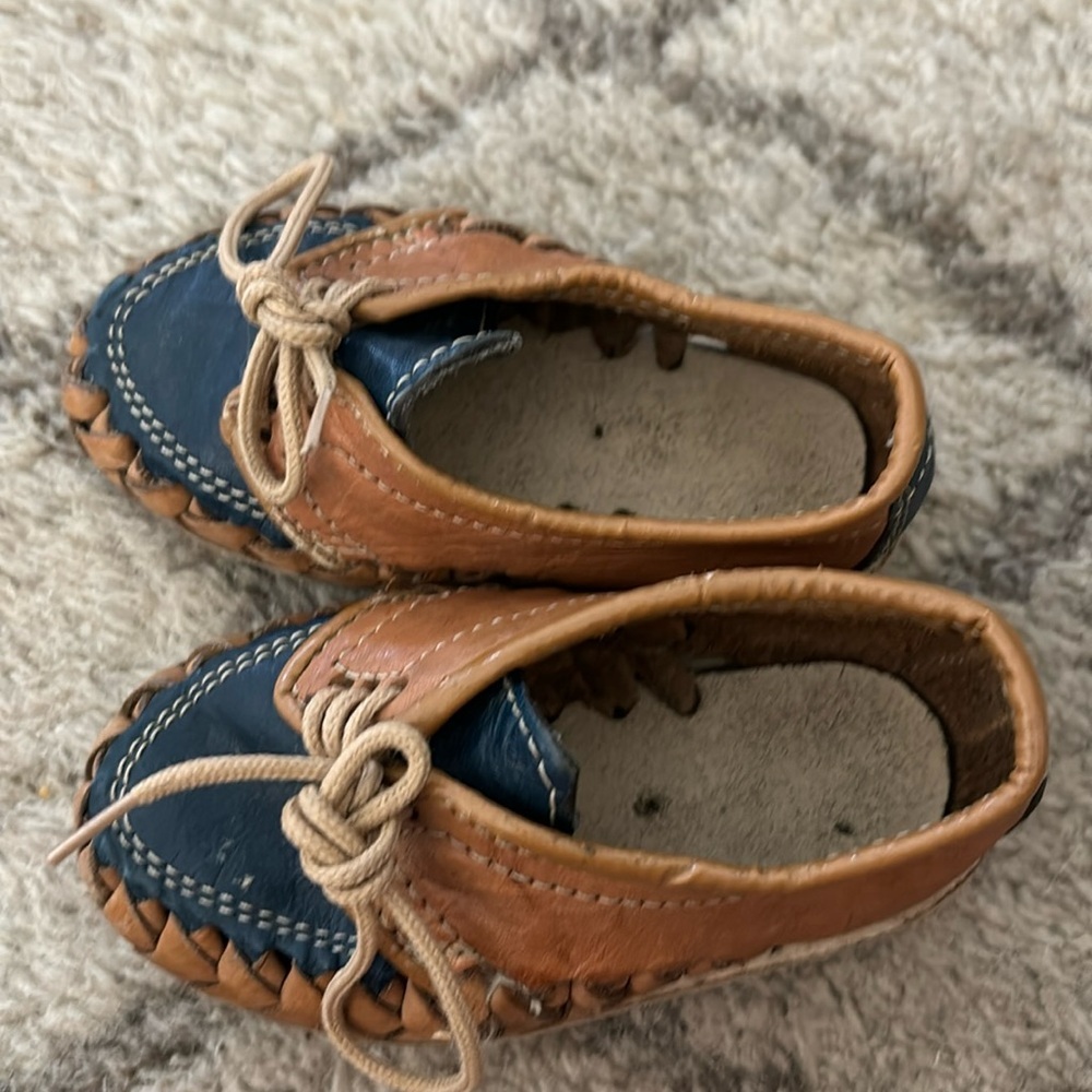 🌺MEXICANA Tan and Blue Baby Walker Shoes with Decorative Lace